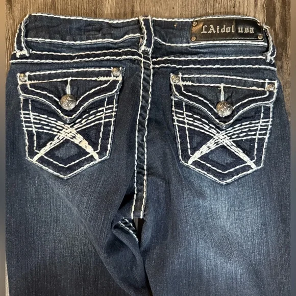Women's Blue Jeans - Picture 4 of 4